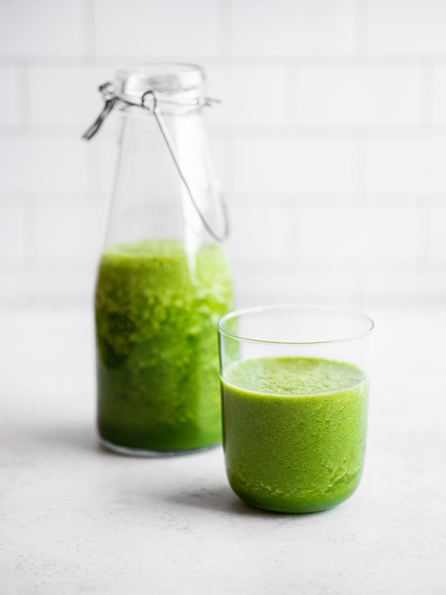 Smoothie ananasowo-szpinakowe