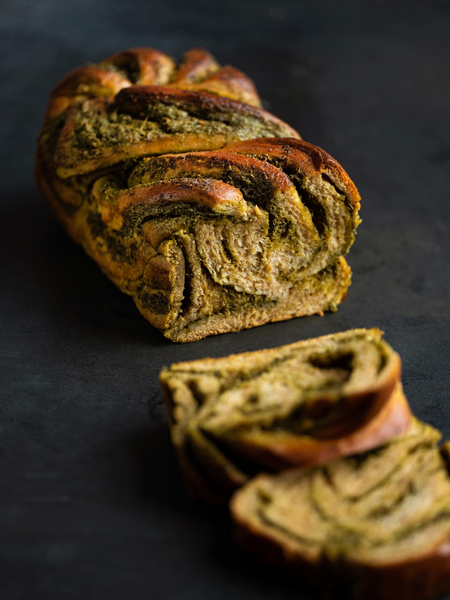 Babka z pesto