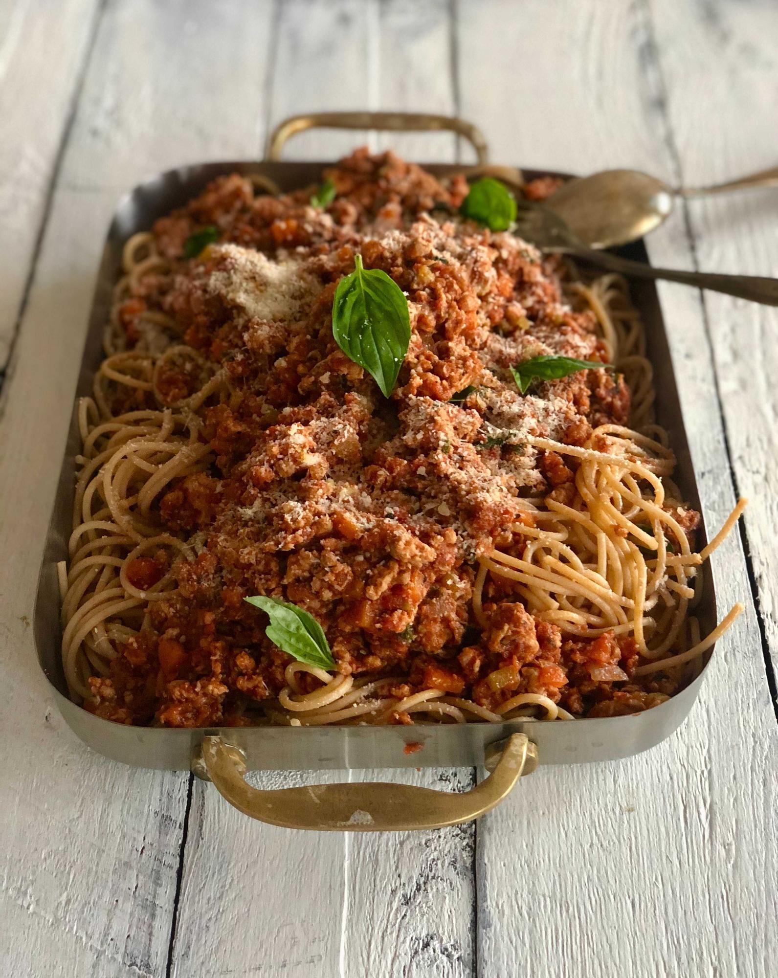 Spaghetti w sosie bolońskim z indykiem