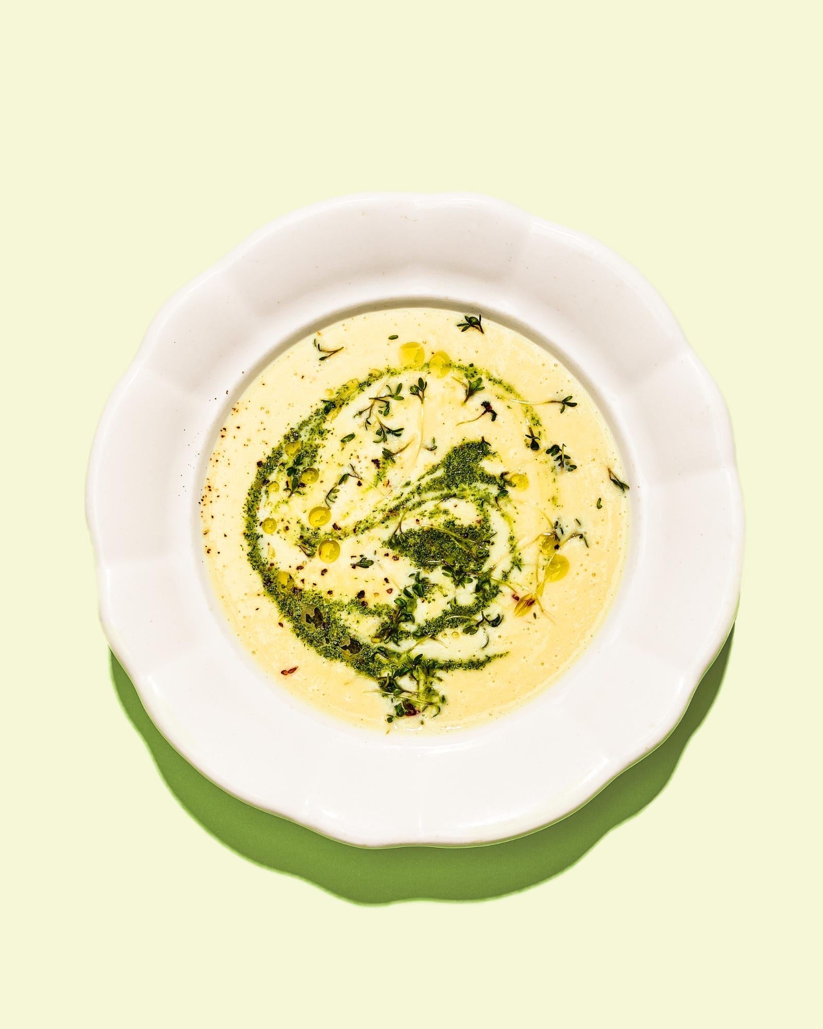 Krem ziemniaczany z pesto z rzeżuchy