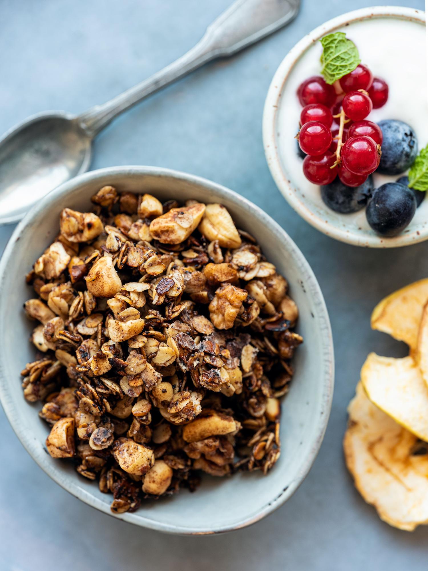 Granola czekoladowa z żurawiną