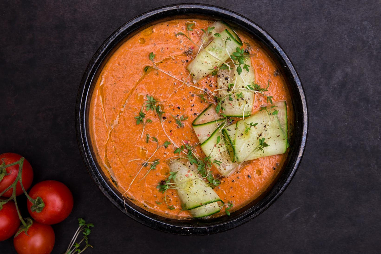 Orzeźwiające gazpacho pomidorowe