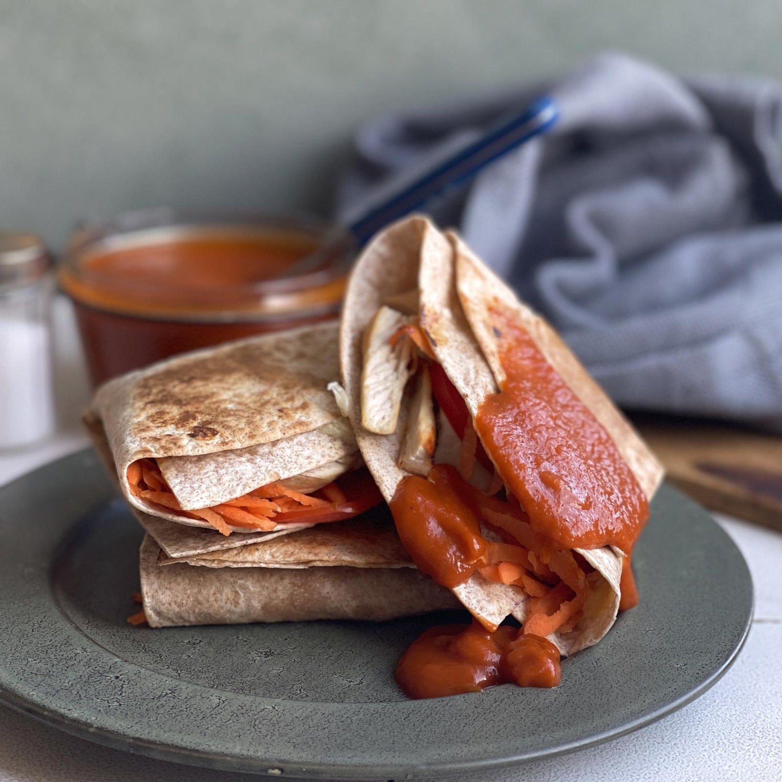 Tortille z kurczakiem i warzywami