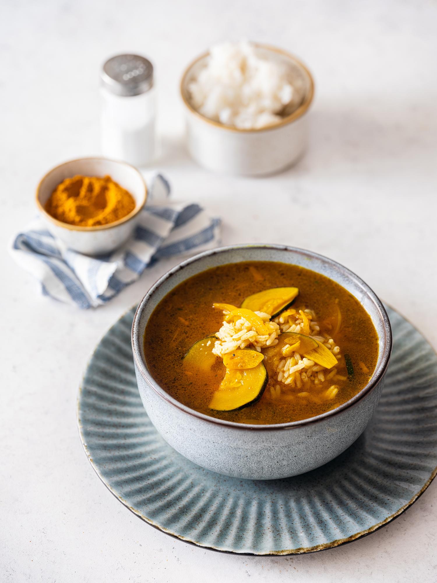 Zupa curry z pozostałego ryżu