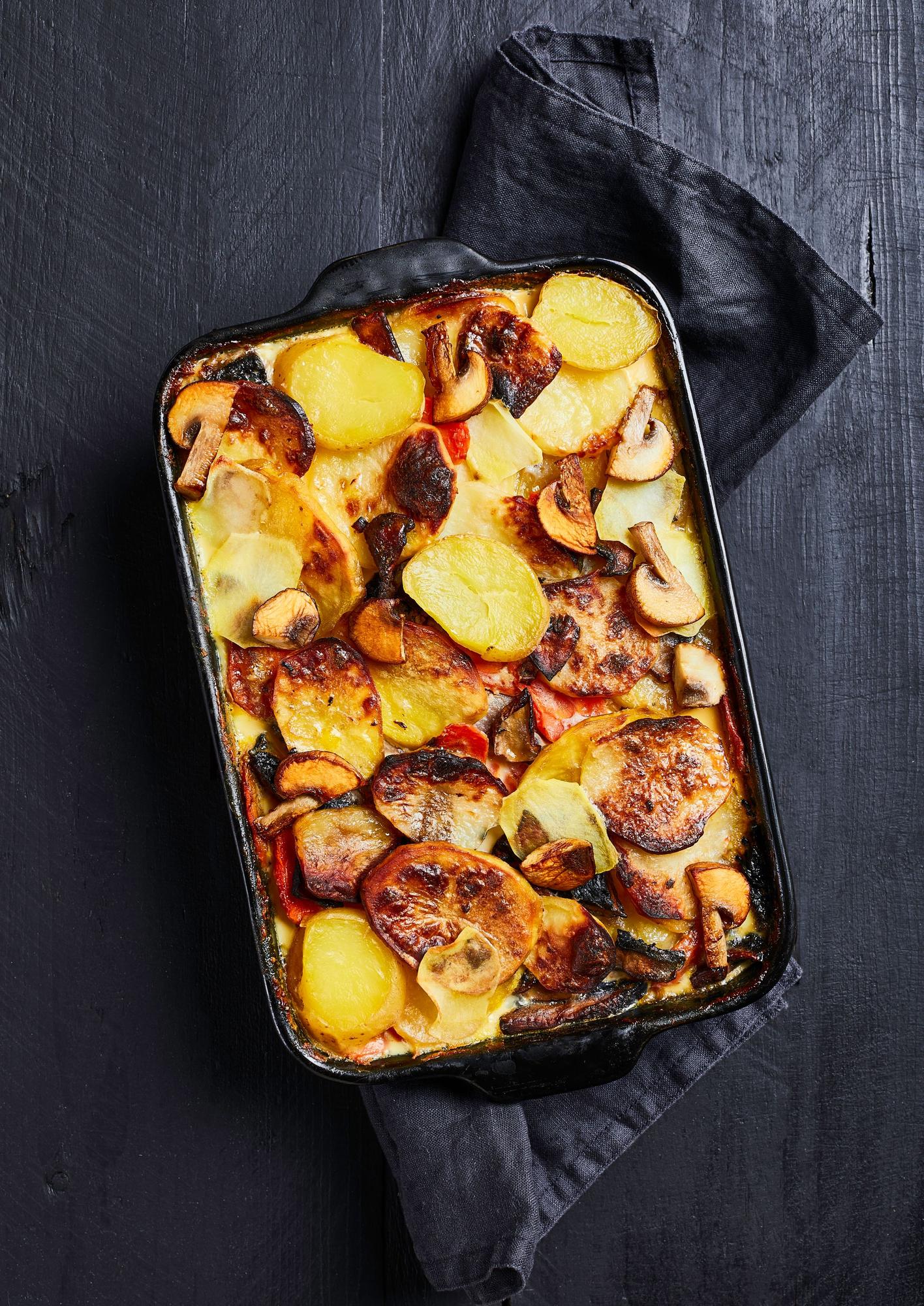 Zapiekanka ziemniaczana z ricottą i pieczarkami