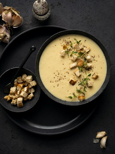 Kremowa zupa czosnkowa