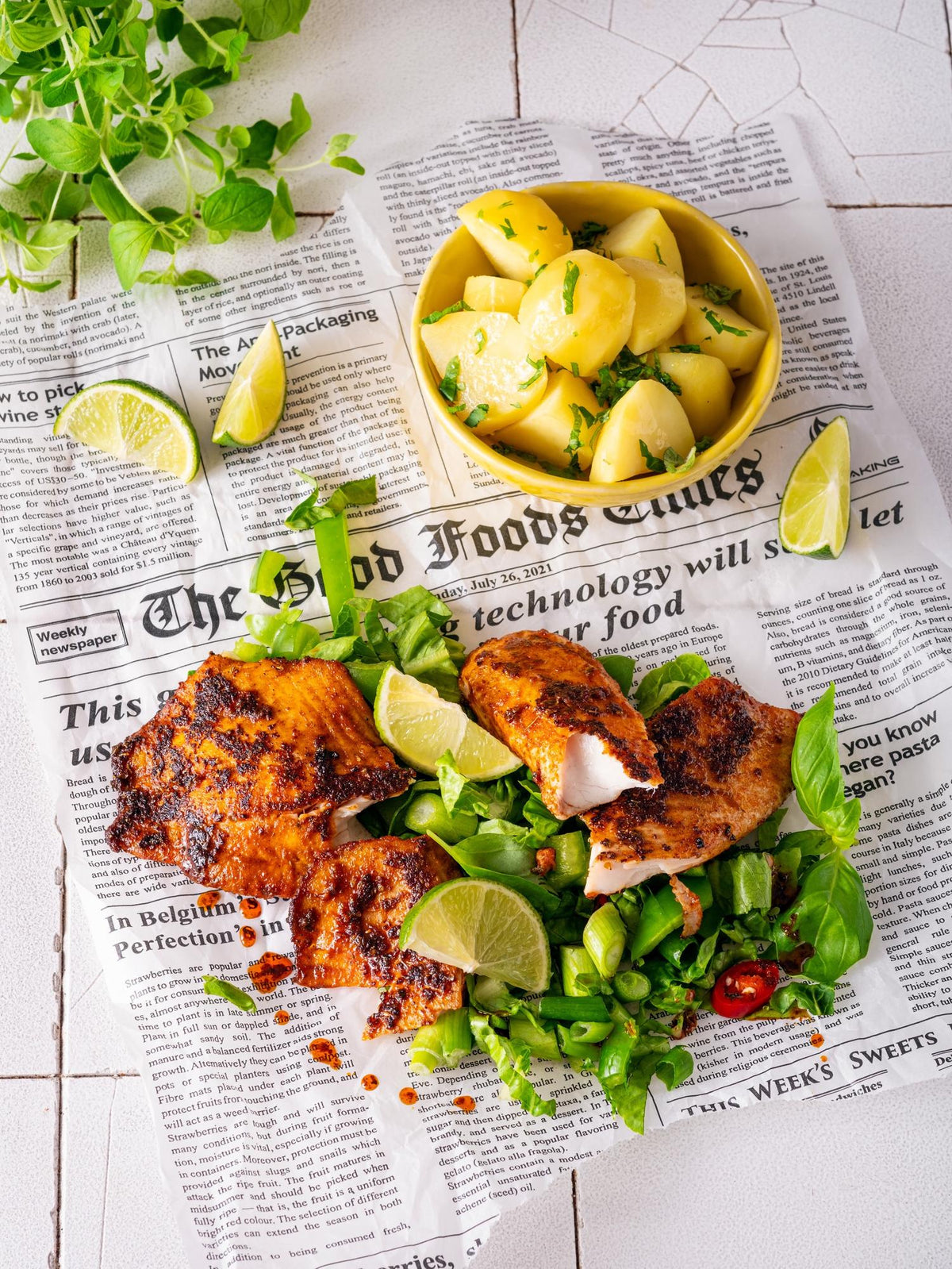 Meksykańska pikantna tilapia z ziemniakami gotowanymi na parze
