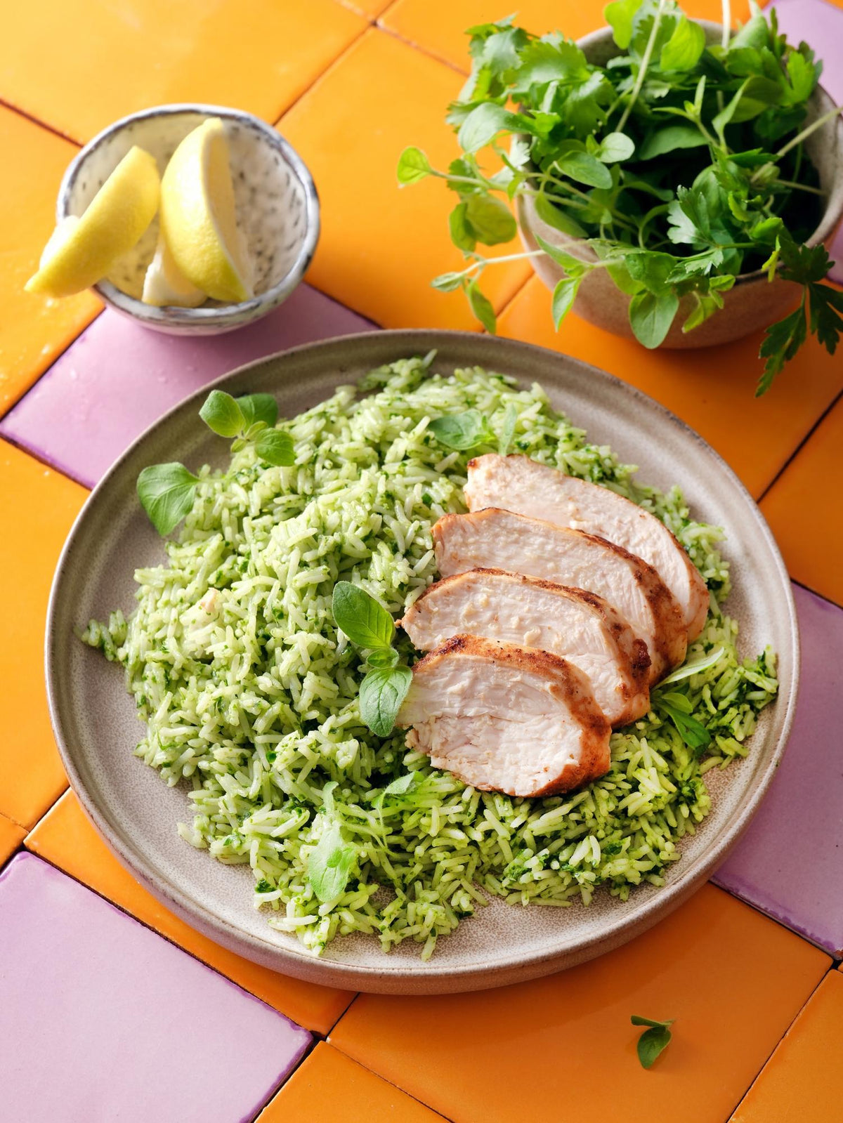 Meksykański ryż Arroz verde z piersiami kurczaka